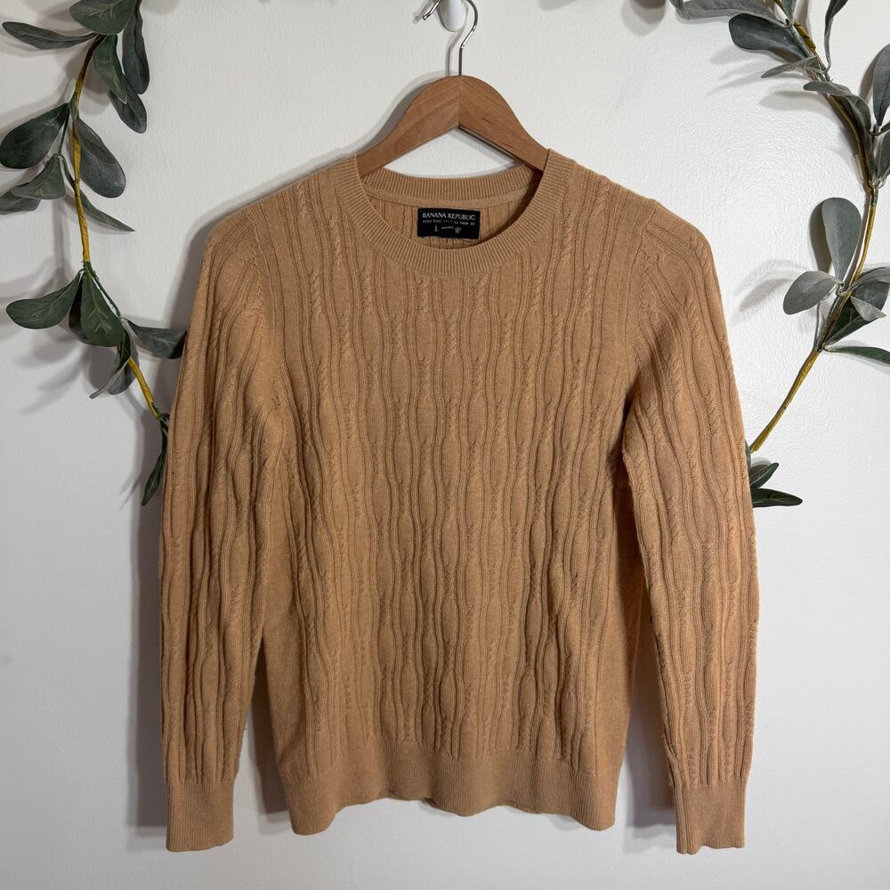 Banana Republic Tan Filpucci Merino Wool Crew Neck Sweater